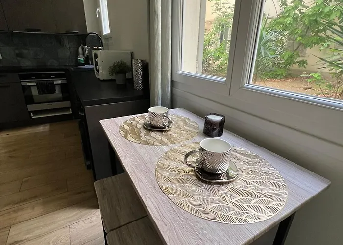 Apartment Stylish And Cozy In *